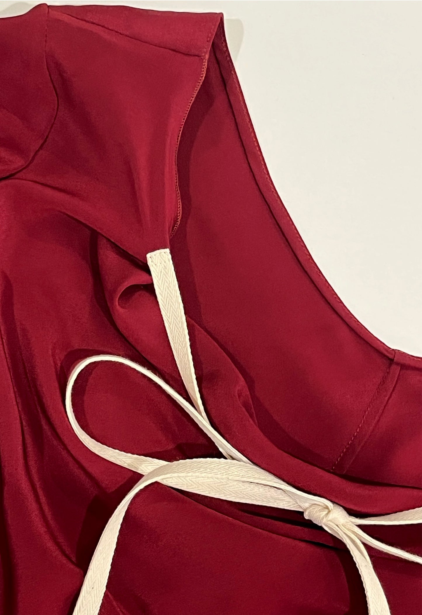 Present Dress Wine