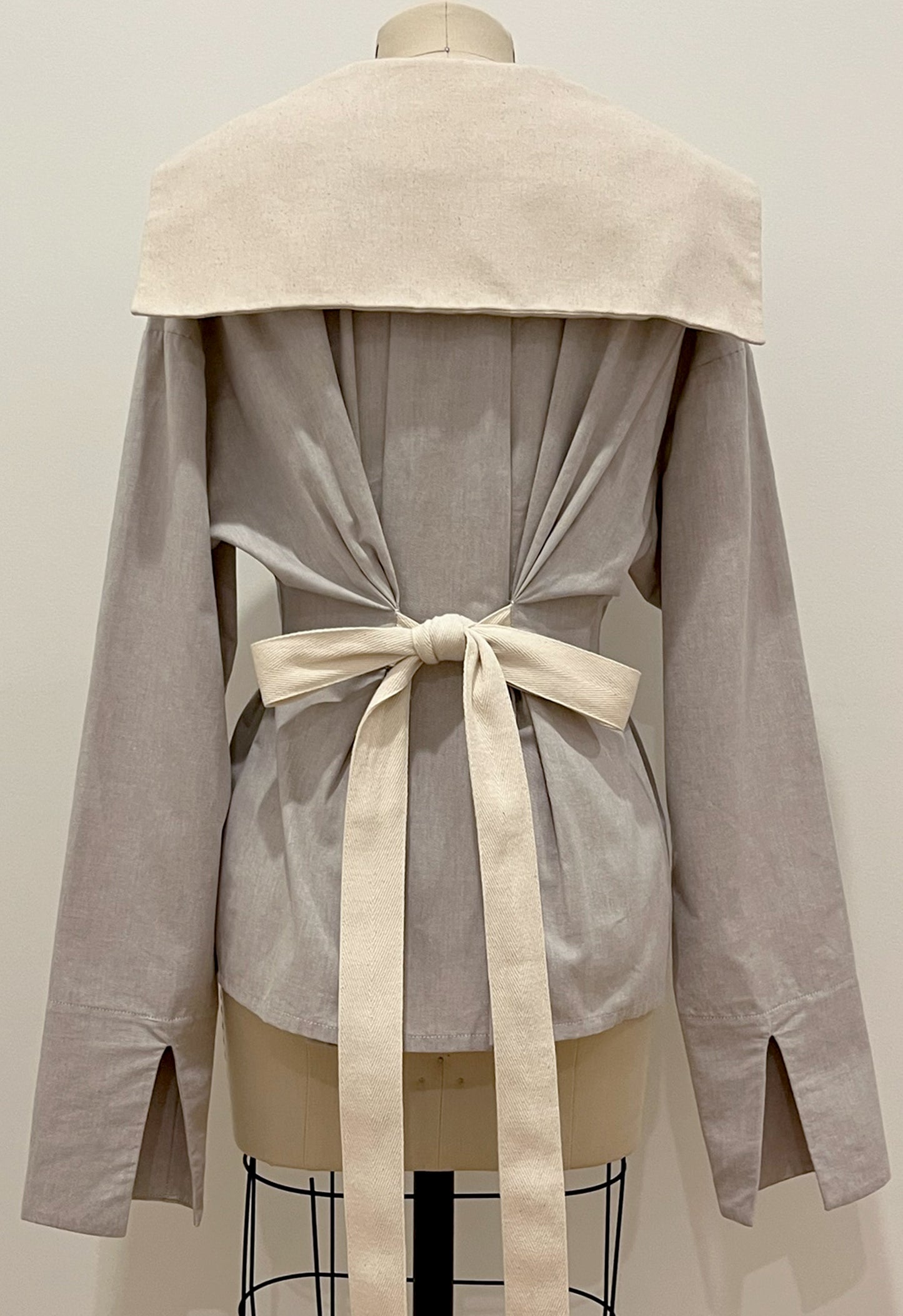 Sailor Bow Top Oyster