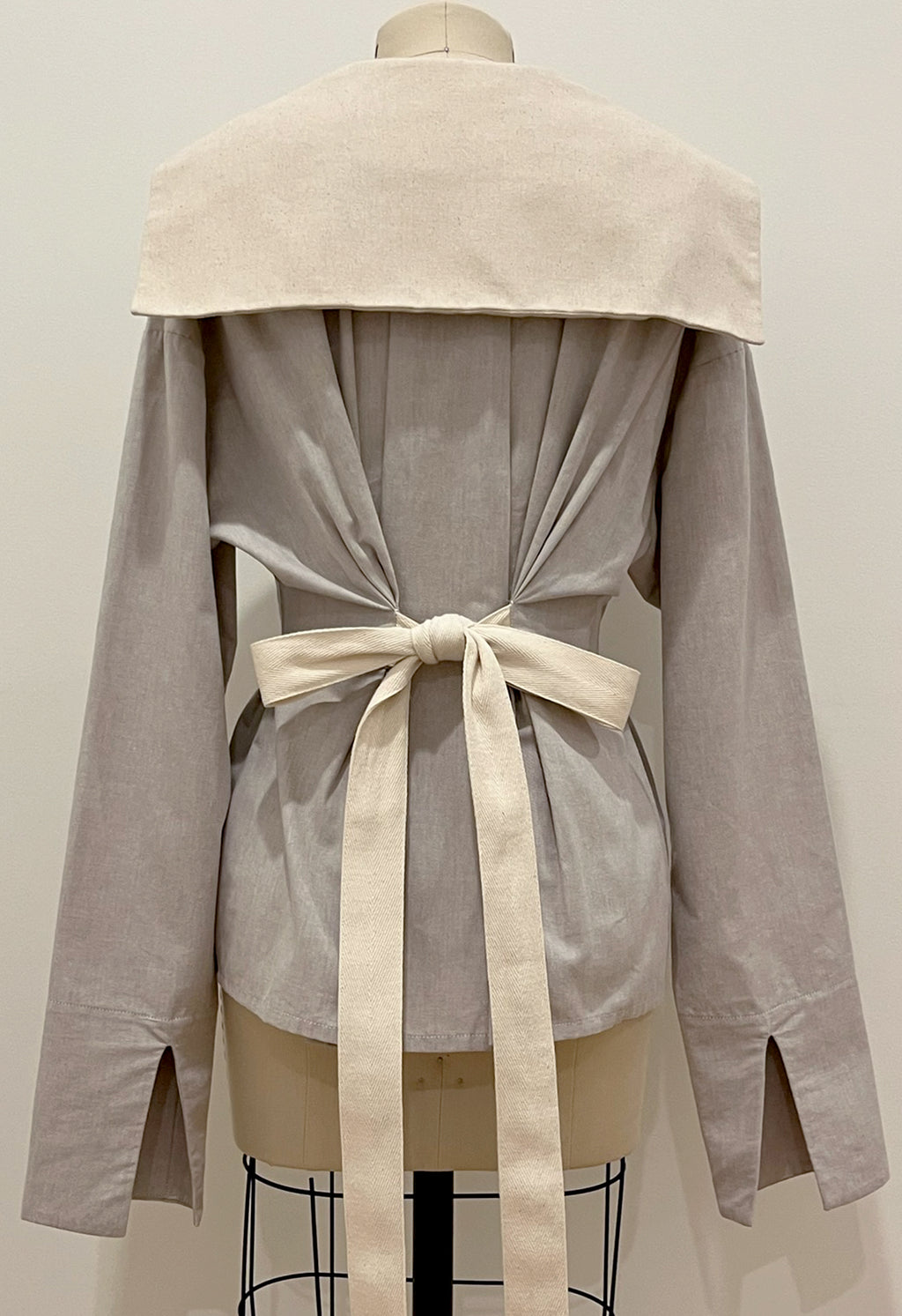 Sailor Bow Top Oyster